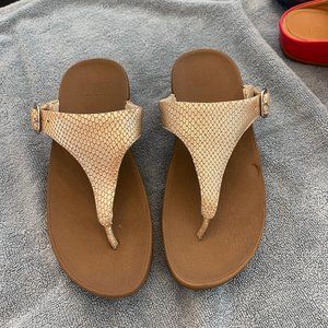 Fitflops size 5 silver and tan color